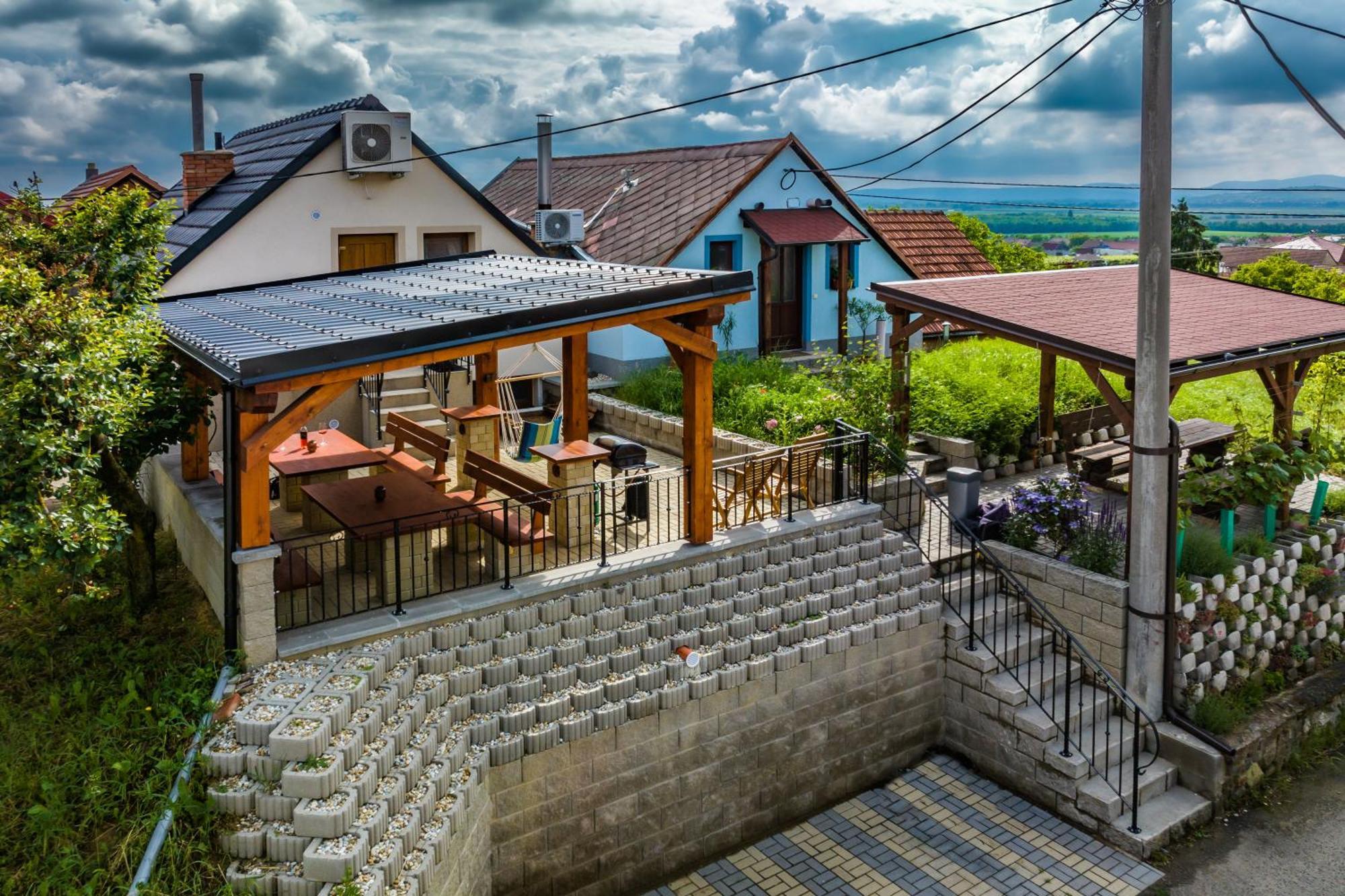 Vinoza - Ubytovani A Vinny Sklep Velke Bilovice Rulandova Exterior foto
